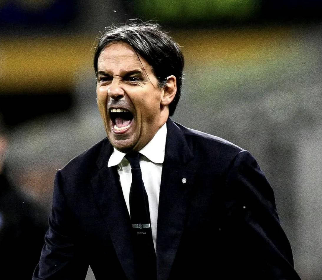 意大利主教练在国家队比赛中挑选新人