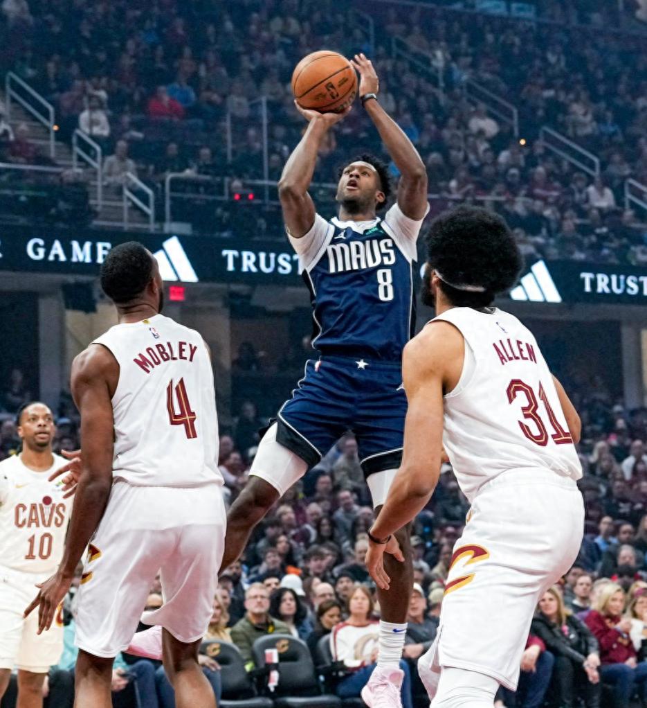 独行侠陷入低谷,老鹰连败,威少球队命运悬念!